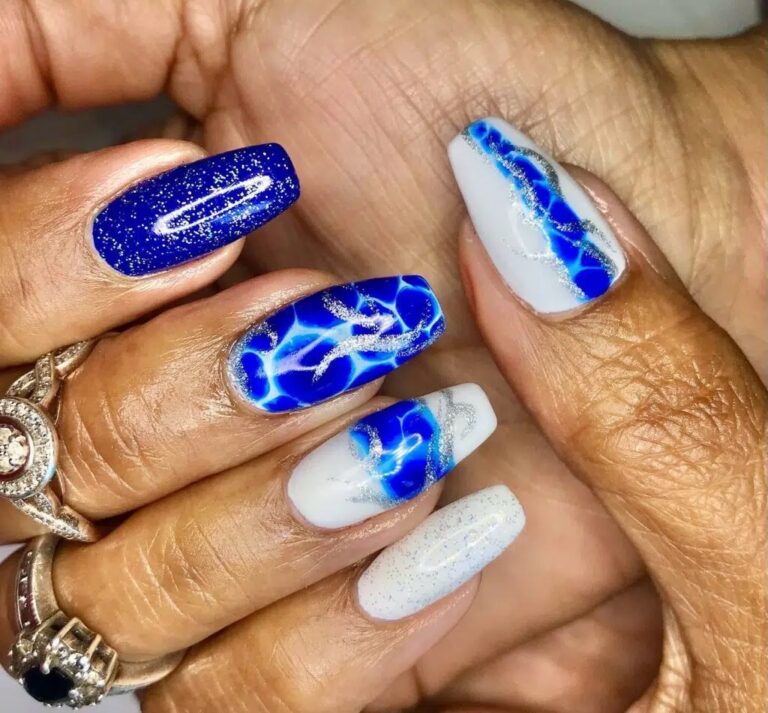 25 beautiful blue and white nails